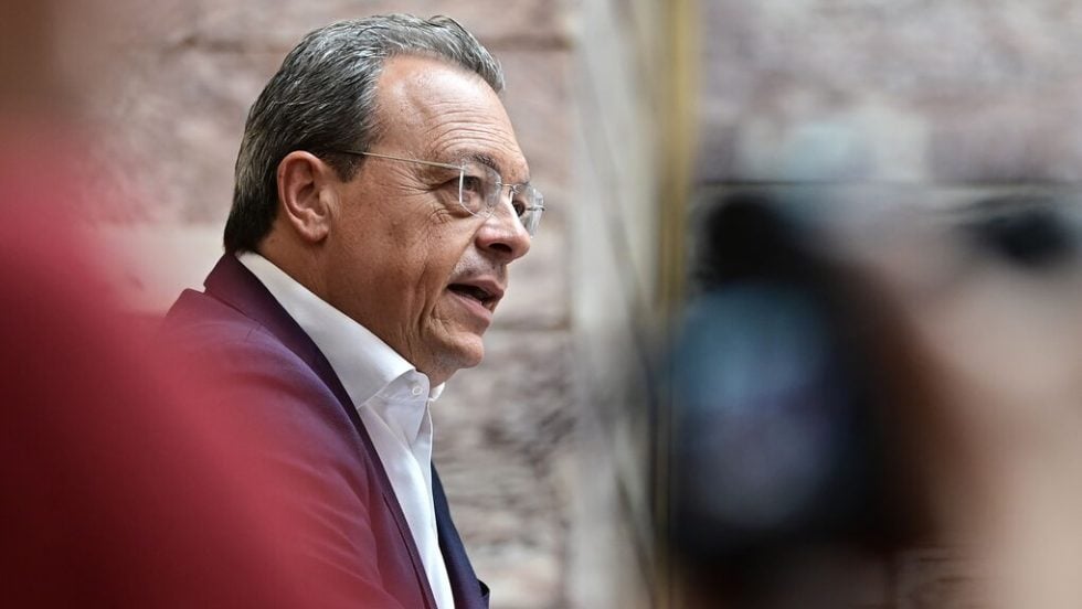 Δύο πρωτοβουλίες από τον Σ. Φάμελλο